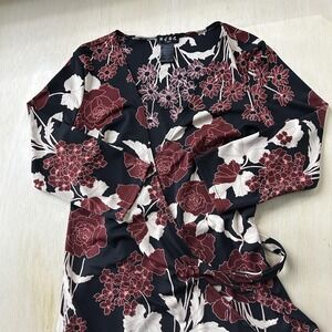 Y2K BCBG Dress Womens 1W Black Floral 3/4 Sleeve V Neck Wrap Belted Knee Length